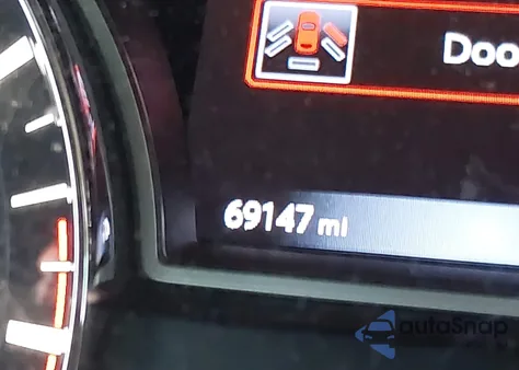 2017 Nissan Pathfinder S/Sv/Sl/Platinum z USA, uszkodzony, nr VIN 5N1DR2MN5HC610748